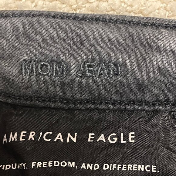 American Eagle Outfitters Womens Black Mom Jeans Size 6 Regular Cotton Blend Cas - Picture 13 of 16
